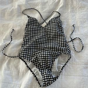J. CREW Gingham One-Piece V-Neck Strappy Back Swimsuit Black & White Size 4 NWT